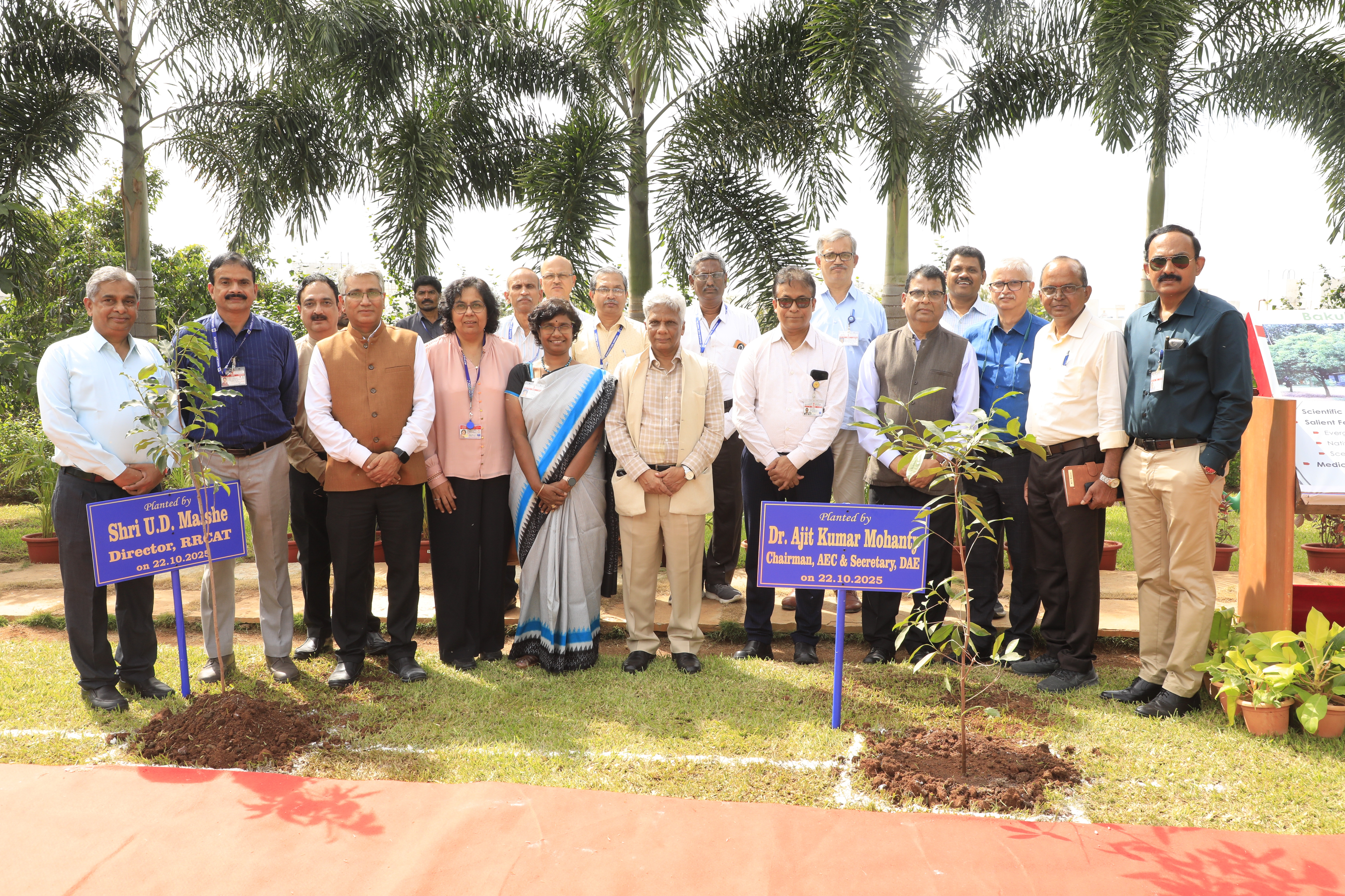 NFC officials with The Chairman, AEC & Secretary, DAE.