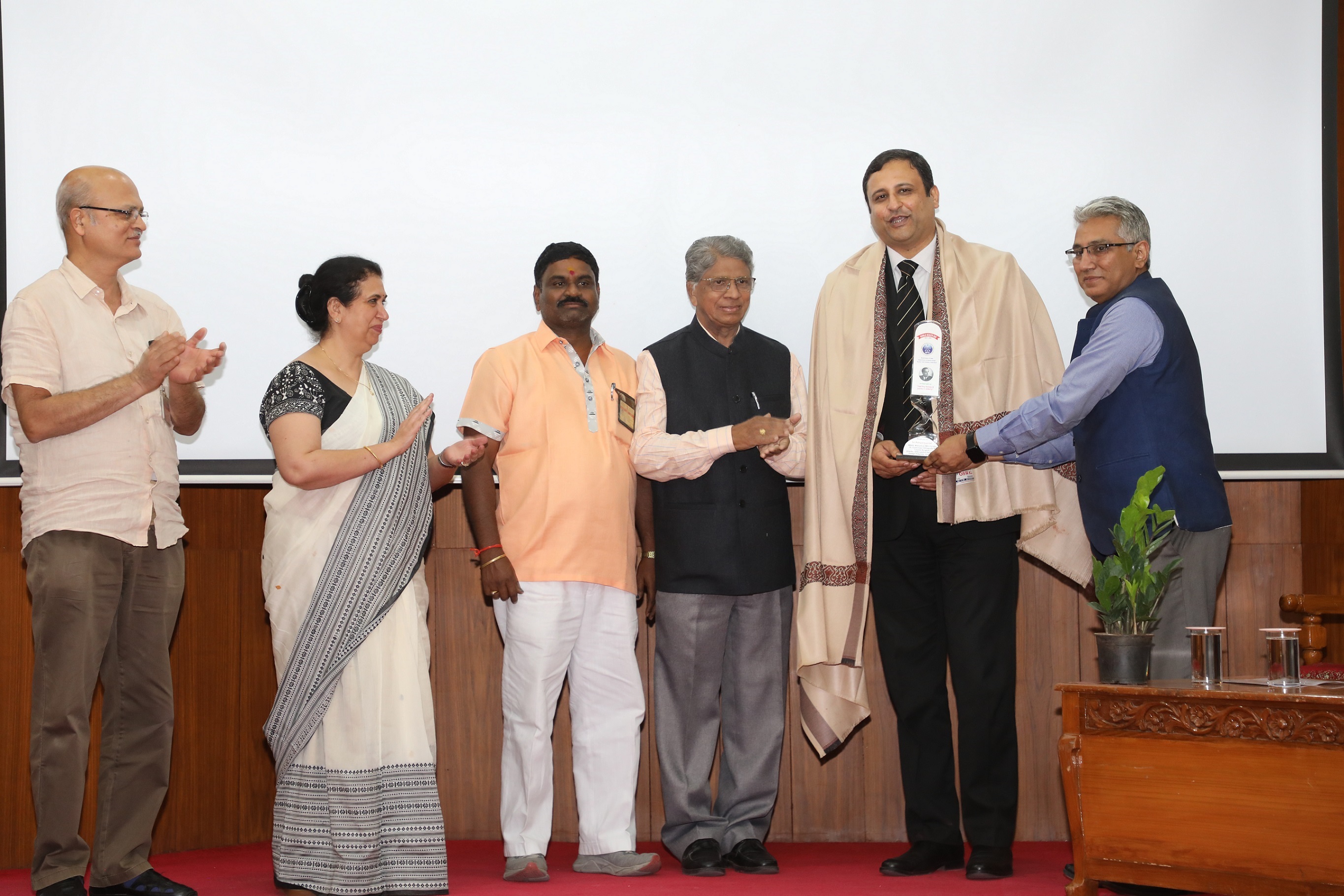 Felicitation  of Dr Aditya Kapoor, MBBS, MS(Ortho), MRCS(Edin), Sr. Consultant Orthopedic & Trauma Surgeon,Director, Orthopedics Department, Omega Hospitals.
