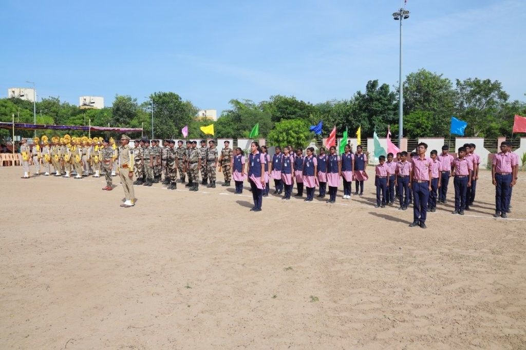 Parade by CISF & School children