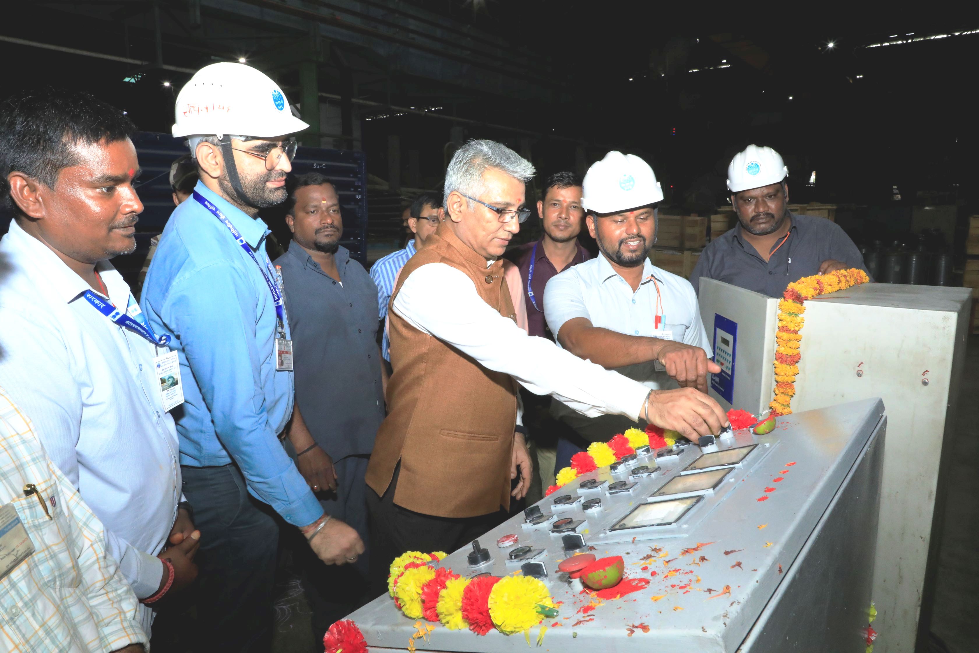 Inauguration of Augmentation Tube Straightening Machine.