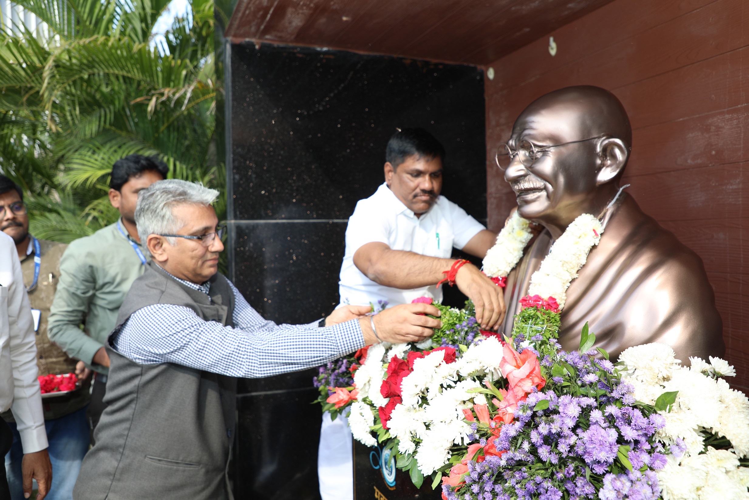 Paying tributes to Mahatma Gandhiji.