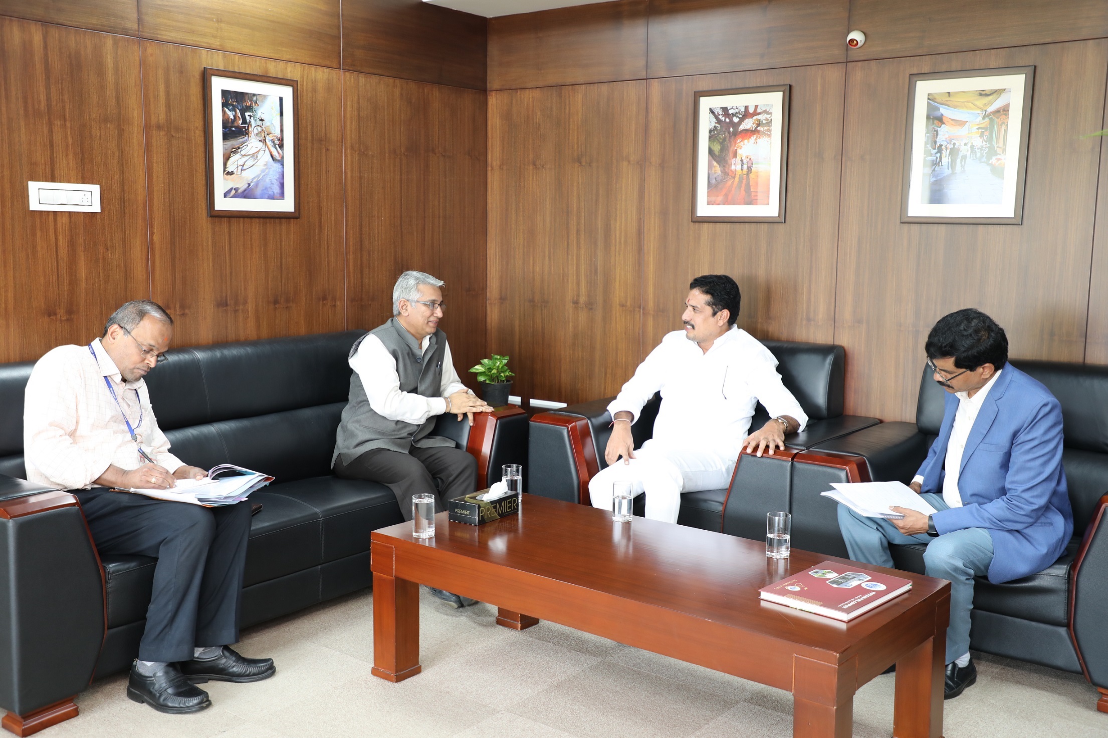 Interaction of Shri Jatothu Hussain, Hon'ble Member, National Commission for ST with Chairman & CE, NFC. 
